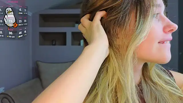 LinaCristonsen online show from 10/14/25, 05:24