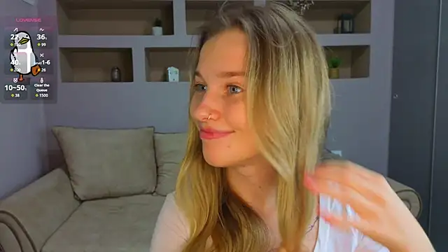 LinaCristonsen online show from 09/27/25, 06:03