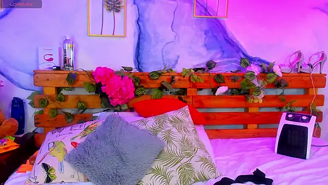 Perla Franco online show from 03/15/25, 10:33