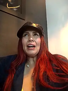 Perla Franco online show from 11/22/25, 05:17