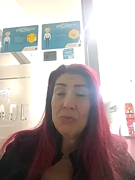 Snapshot of Perla_Franco chatting on 12/21/25, 06:26 Perla Franco online show from 12/21/25, 06:26