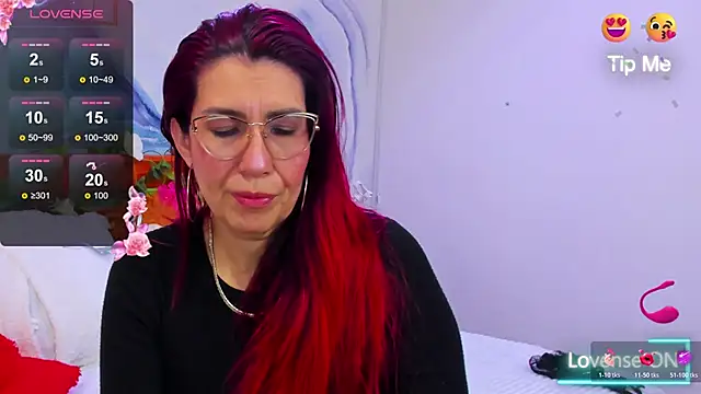 Perla Franco online show from 11/18/25, 02:42