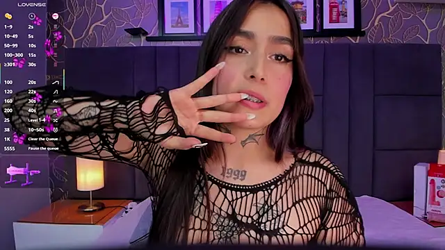 elodie walker online show from 10/25/25, 10:21