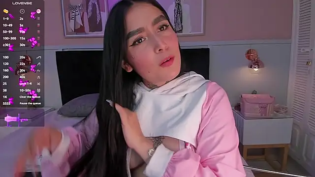 elodie walker online show from 12/03/25, 12:04