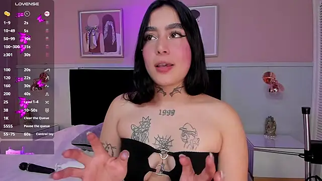 elodie walker online show from 11/22/25, 11:42