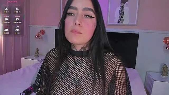 elodie walker online show from 11/11/25, 01:17