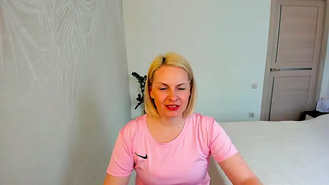 Alicee Gracee online show from 04/23/26, 09:27