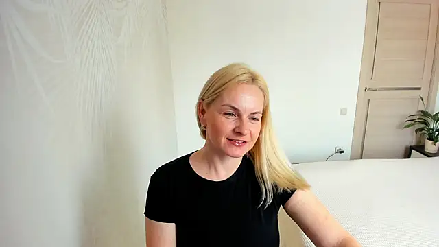 Snapshot of Alicee_Gracee chatting on 03/18/26, 09:56 Alicee Gracee online show from 03/18/26, 09:56