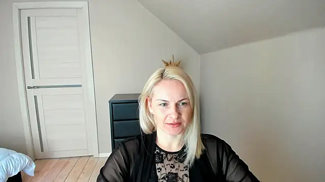 Snapshot of Alicee_Gracee chatting on 02/26/25, 10:27 Alicee Gracee online show from 02/26/25, 10:27