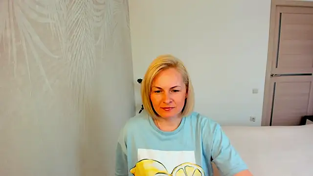 Snapshot of Alicee_Gracee chatting on 04/13/26, 10:19 Alicee Gracee online show from 04/13/26, 10:19