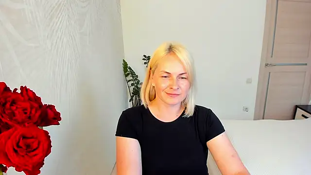 Alicee Gracee online show from 06/15/26, 02:28