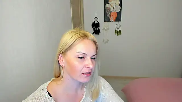 Snapshot of Alicee_Gracee chatting on 02/03/26, 08:03 Alicee Gracee online show from 02/03/26, 08:03