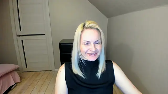 Snapshot of Alicee_Gracee chatting on 03/10/25, 06:23 Alicee Gracee online show from 03/10/25, 06:23