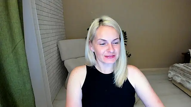 Snapshot of Alicee_Gracee chatting on 09/21/25, 07:52 Alicee Gracee online show from 09/21/25, 07:52