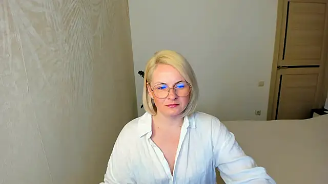 Alicee Gracee online show from 04/15/26, 07:29