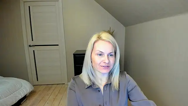 Snapshot of Alicee_Gracee chatting on 02/16/25, 06:54 Alicee Gracee online show from 02/16/25, 06:54