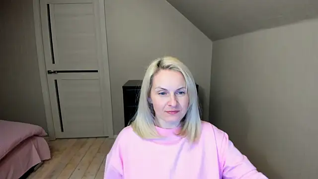Snapshot of Alicee_Gracee chatting on 03/11/25, 06:52 Alicee Gracee online show from 03/11/25, 06:52