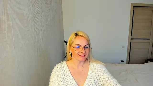 Snapshot of Alicee_Gracee chatting on 04/01/26, 02:03 Alicee Gracee online show from 04/01/26, 02:03