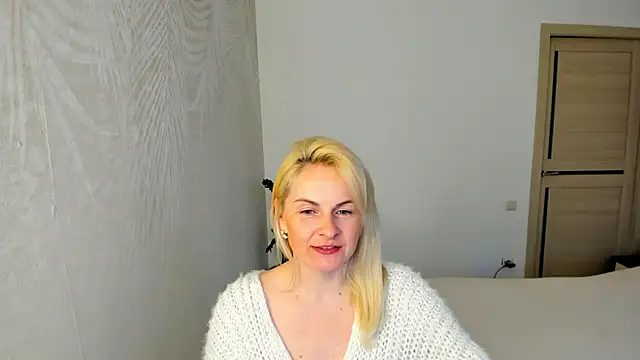 Snapshot of Alicee_Gracee chatting on 04/01/26, 12:50 Alicee Gracee online show from 04/01/26, 12:50