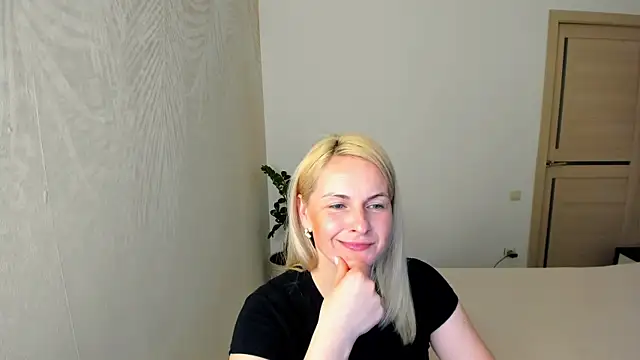 Snapshot of Alicee_Gracee chatting on 03/21/26, 05:06 Alicee Gracee online show from 03/21/26, 05:06