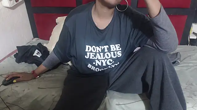 MaximTease24 online show from 04/12/26, 07:50