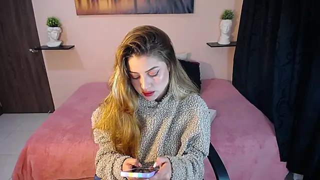 cristal-evanns online show from 11/25/25, 03:18