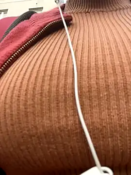 Snapshot of ScarletAss chatting on 09/09/25, 05:17 ScarletAss online show from 09/09/25, 05:17