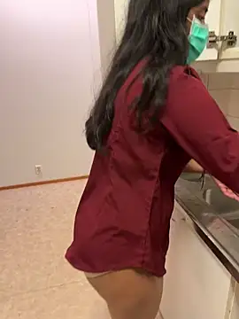 Snapshot of ScarletAss chatting on 01/05/25, 09:57 ScarletAss online show from 01/05/25, 09:57