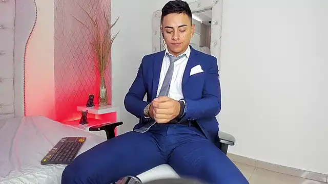 Lucii fer  online show from 04/13/26, 12:20