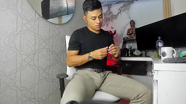 Lucii fer  online show from 05/26/26, 11:52