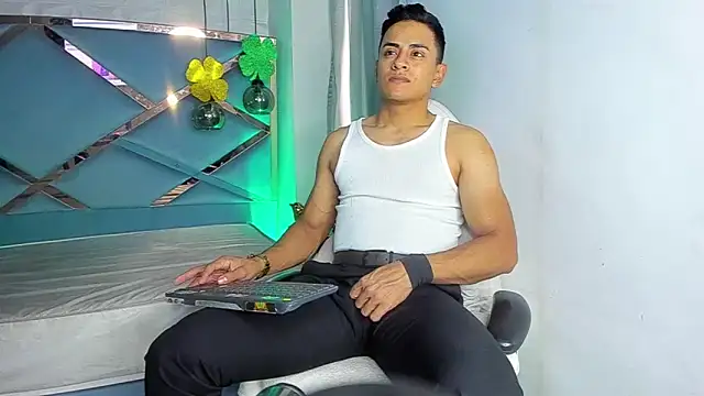 Lucii fer  online show from 03/17/26, 01:36