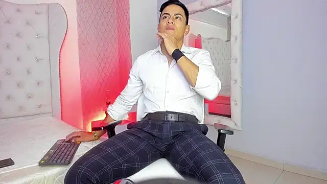 Lucii fer  online show from 03/20/26, 11:44