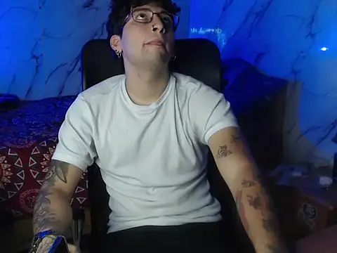 Snapshot of Dereck_Dickson chatting on 02/21/26, 01:07 Dereck Dickson online show from 02/21/26, 01:07