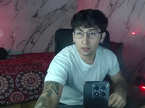 Snapshot of Dereck_Dickson chatting on 02/22/26, 02:58 Dereck Dickson online show from 02/22/26, 02:58