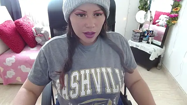 miss evoleth2 online show from 04/15/26, 04:00