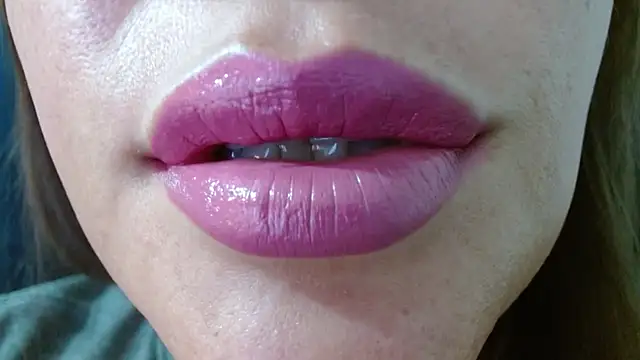 Snapshot of miss_evoleth2 chatting on 07/09/26, 08:26 miss evoleth2 online show from 07/09/26, 08:26