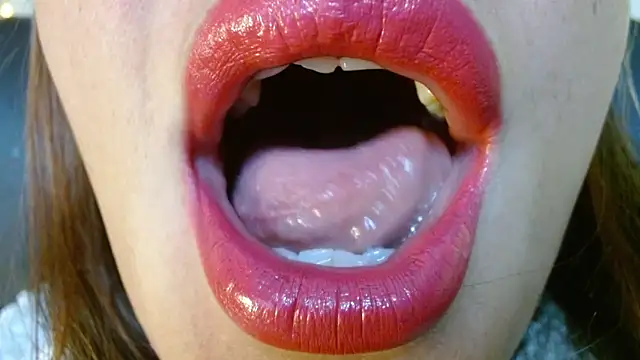 miss evoleth2 online show from 12/22/25, 08:36