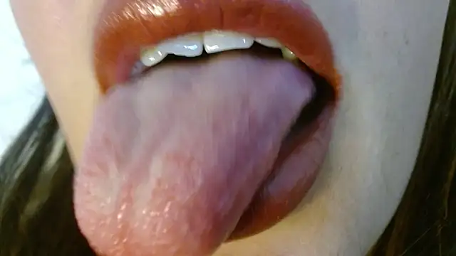 miss evoleth2 online show from 11/18/25, 02:27