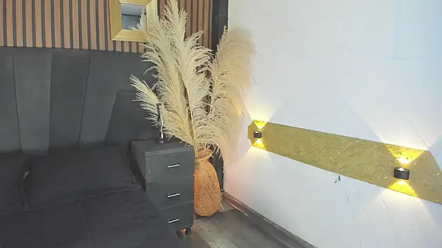 NaxaAndLexi  online show from 04/12/26, 01:58