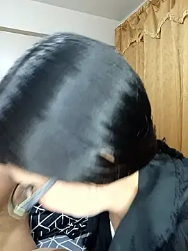 Lucy Chery online show from 12/14/25, 11:21