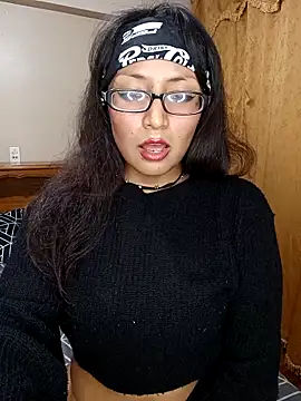 Lucy Chery online show from 10/11/25, 12:33