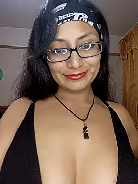 Lucy Chery online show from 01/15/26, 12:58