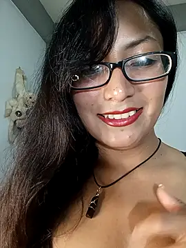 Lucy Chery online show from 03/05/26, 12:29