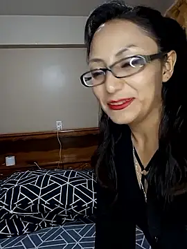 Lucy Chery online show from 01/10/26, 11:11