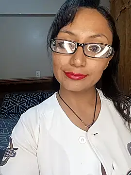 Lucy Chery online show from 10/21/25, 10:42