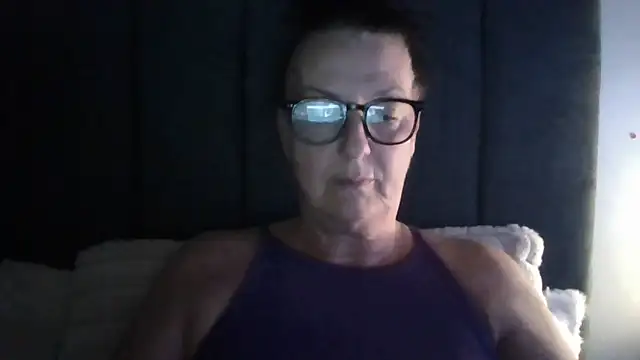 Snapshot of Tillieuk chatting on 04/28/26, 10:14 Tillieuk online show from 04/28/26, 10:14