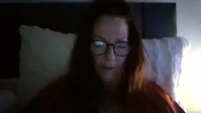 Snapshot of Tillieuk chatting on 03/12/26, 06:28 Tillieuk online show from 03/12/26, 06:28