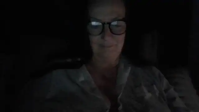 Snapshot of Tillieuk chatting on 05/05/26, 10:24 Tillieuk online show from 05/05/26, 10:24