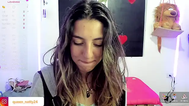 Snapshot of queen-natty chatting on 01/10/25, 10:17 queen-natty online show from 01/10/25, 10:17