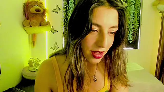 Snapshot of queen-natty chatting on 09/25/25, 03:07 queen-natty online show from 09/25/25, 03:07